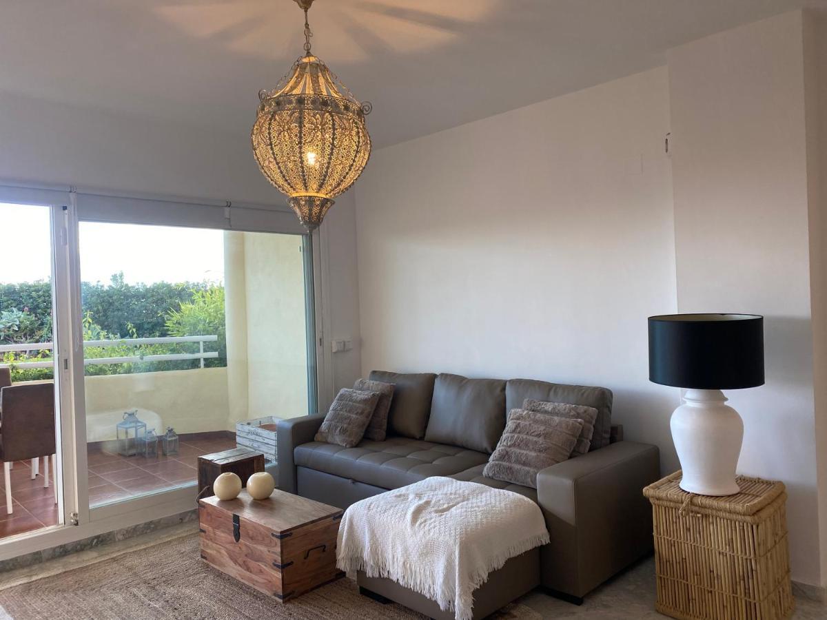 Apartamentos Costa Quebrada เบนัลมาเดนา ภายนอก รูปภาพ
