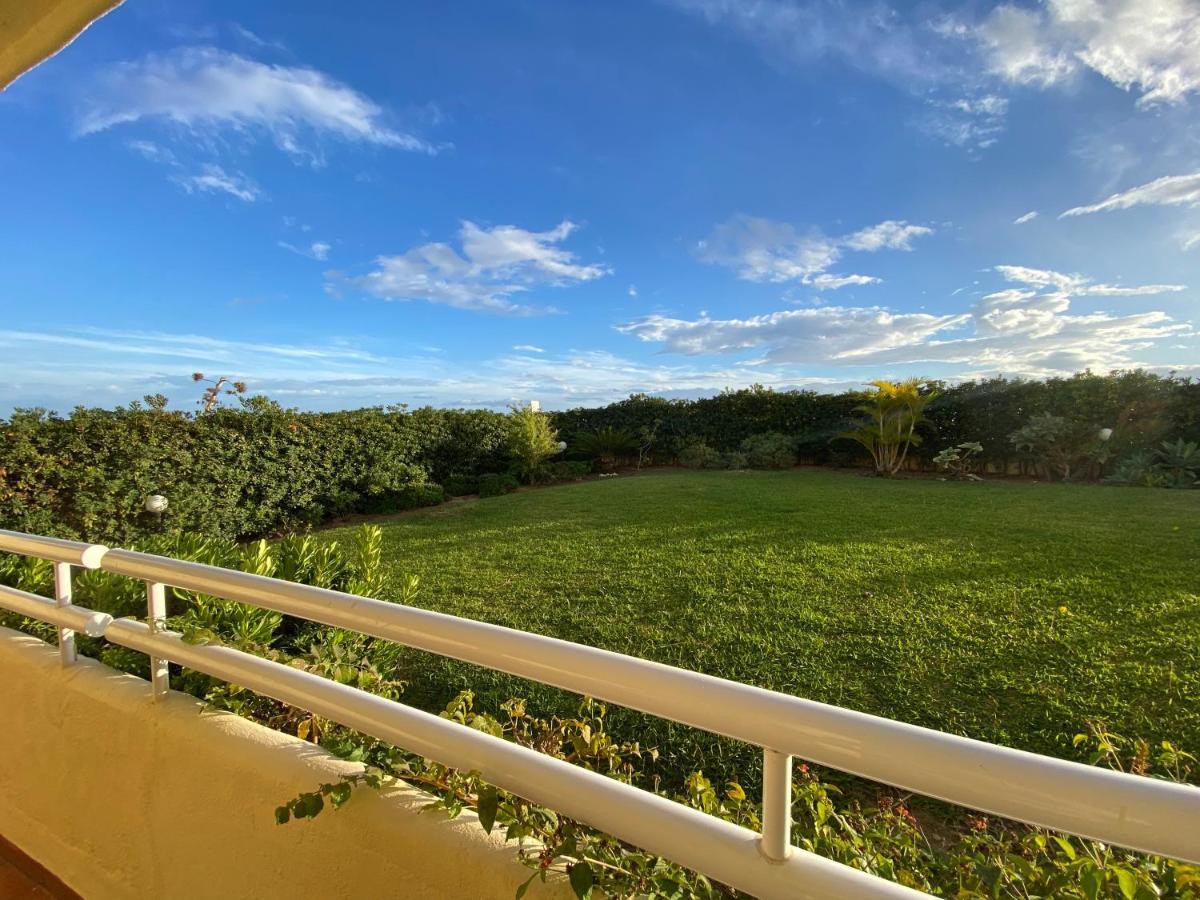 Apartamentos Costa Quebrada เบนัลมาเดนา ภายนอก รูปภาพ