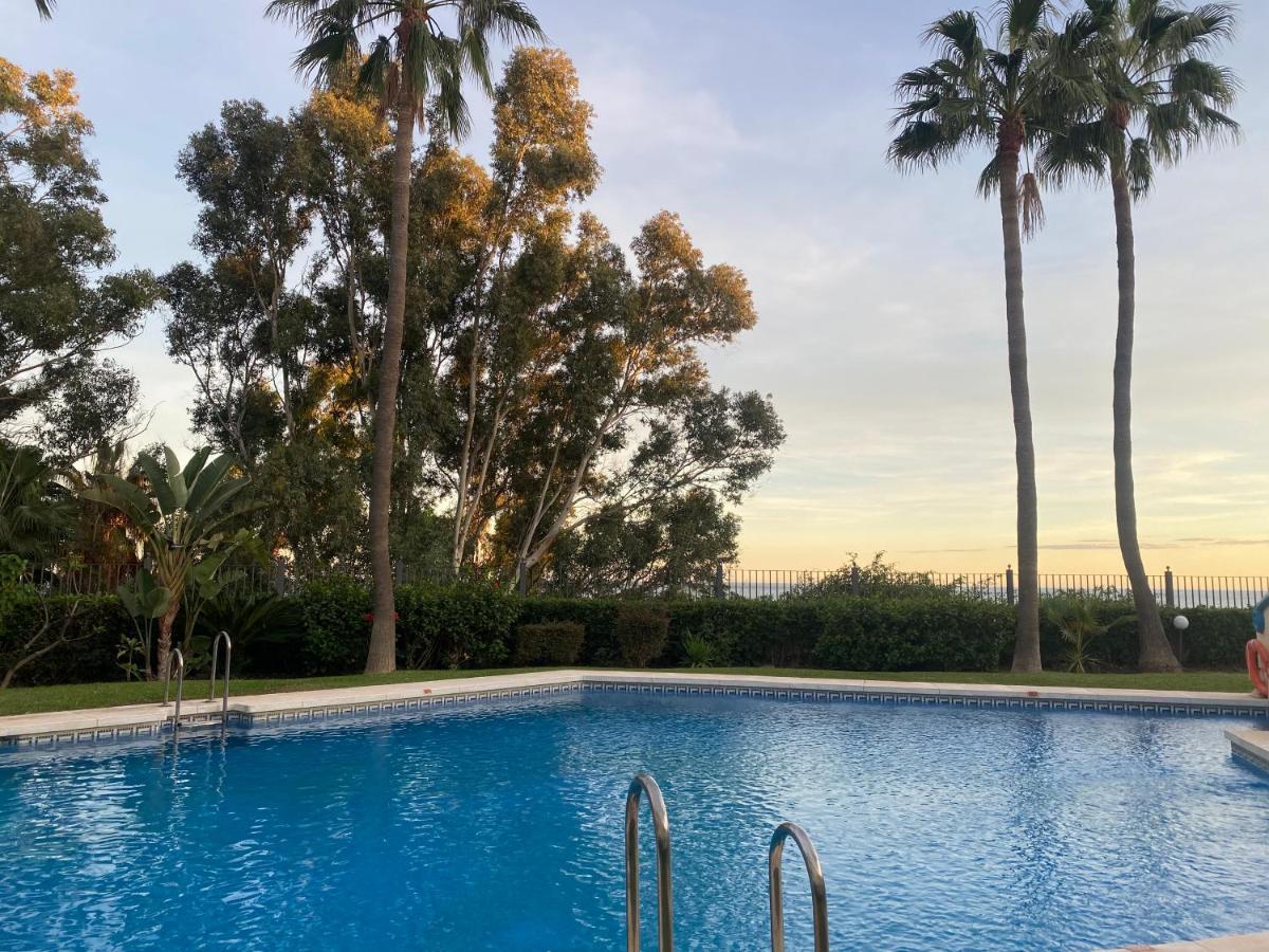 Apartamentos Costa Quebrada เบนัลมาเดนา ภายนอก รูปภาพ