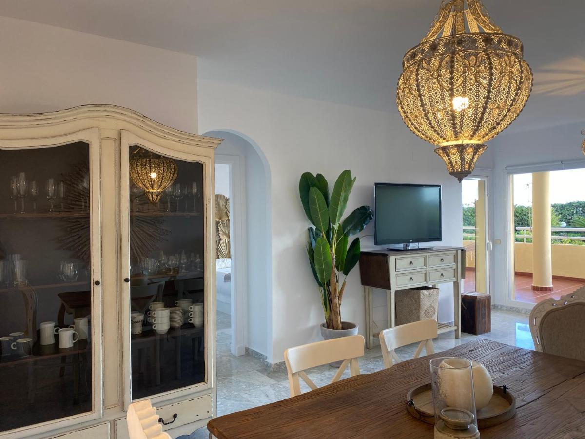 Apartamentos Costa Quebrada เบนัลมาเดนา ภายนอก รูปภาพ